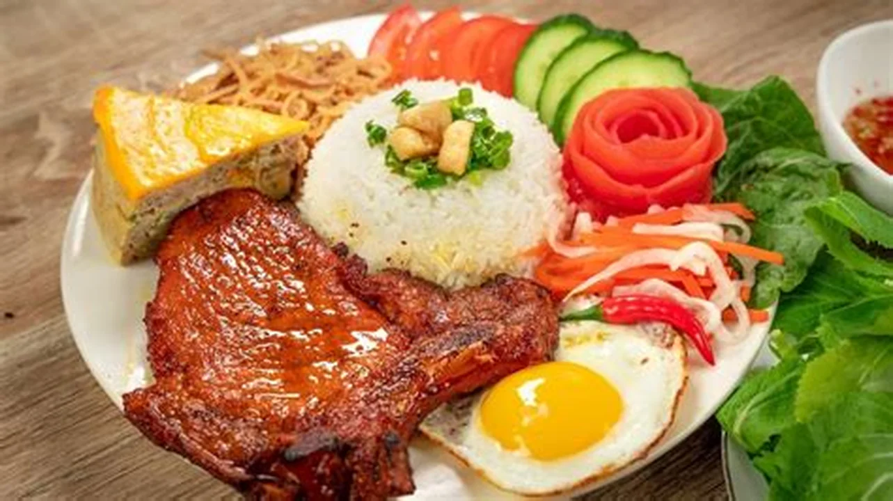 Cơm tấm (Broken Rice)